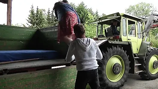 köylü kadınların çiftliği