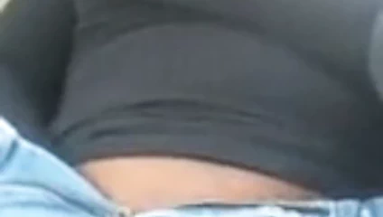 Onu kedi ıslak ve yumuşacık duyun.