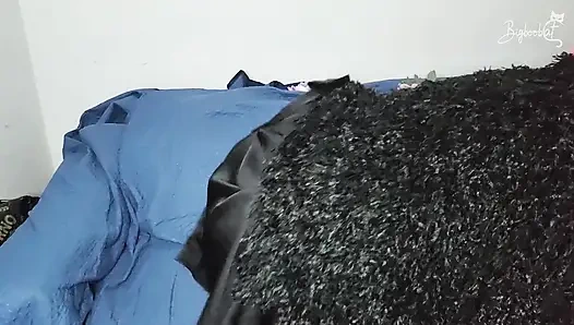 Maskeli bir harika kadın: Büyük doğal göğüslerim ve solo zevkim senin görmen için