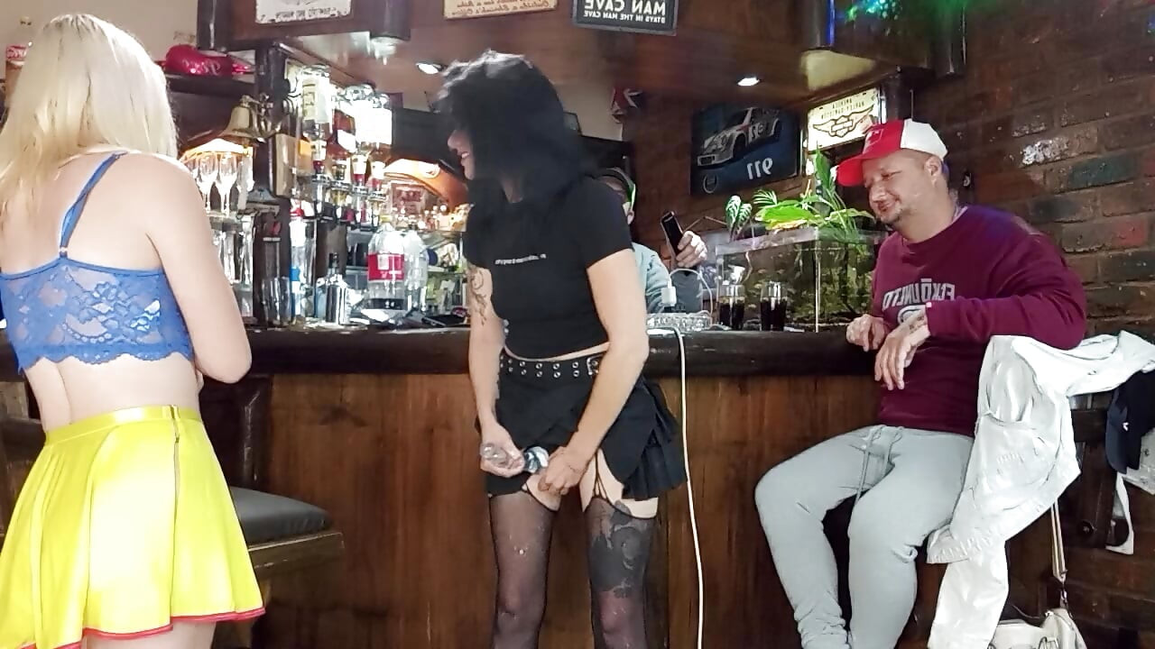 Yeni ah aşkımı ilk kez gördüğümde izliyor