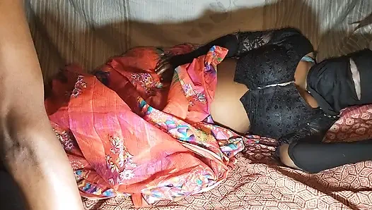 (Bölüm 1)Devar vabi seks zamanı. Gerçek köy romantik ve sert sikişiyor