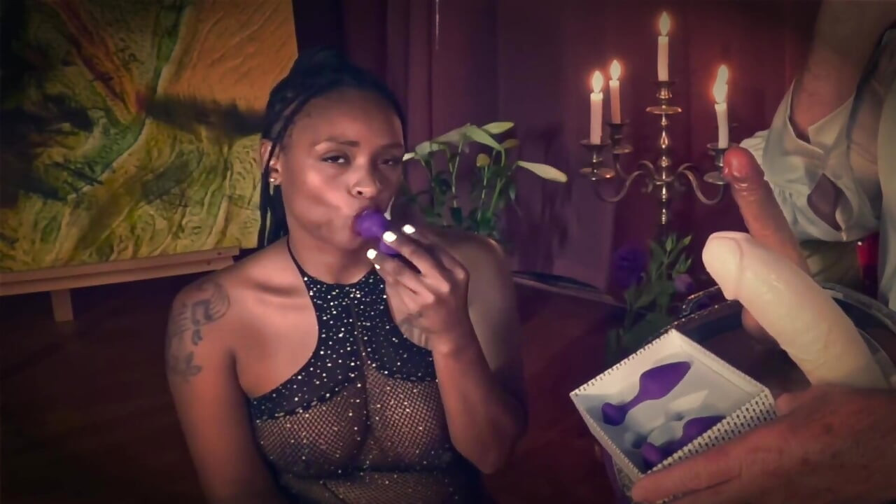 Pam, Herr Charlotte'tan anal eğitim istiyor