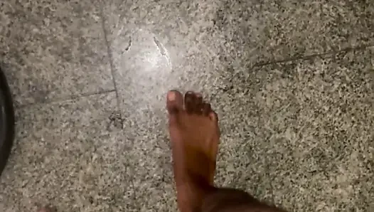 Üvey erkek kardeşim beni iyi sikiyor