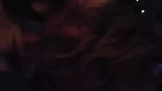 Bir şampiyon gibi emmek çük