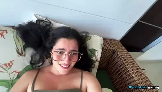 Ev işleri yapıyordum ve üvey erkek kardeşim bana yardım etmeye geldi