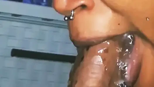 Özensiz yarak yıkayıcı