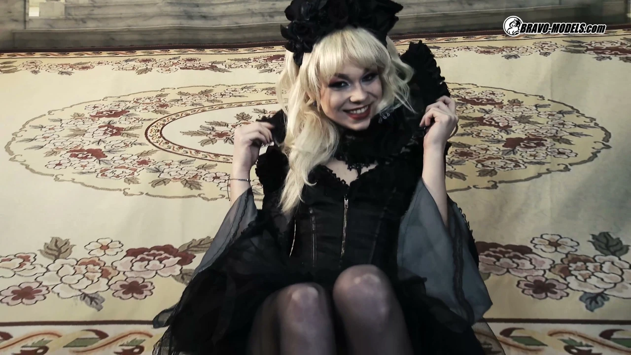 382 Rebeka Black Blonde Gothic Masturbation