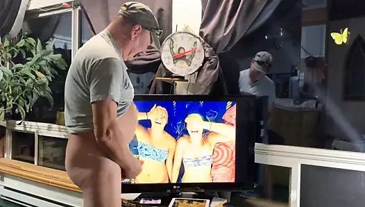 Lisanne ve nicolin cumm için kıkırdar!