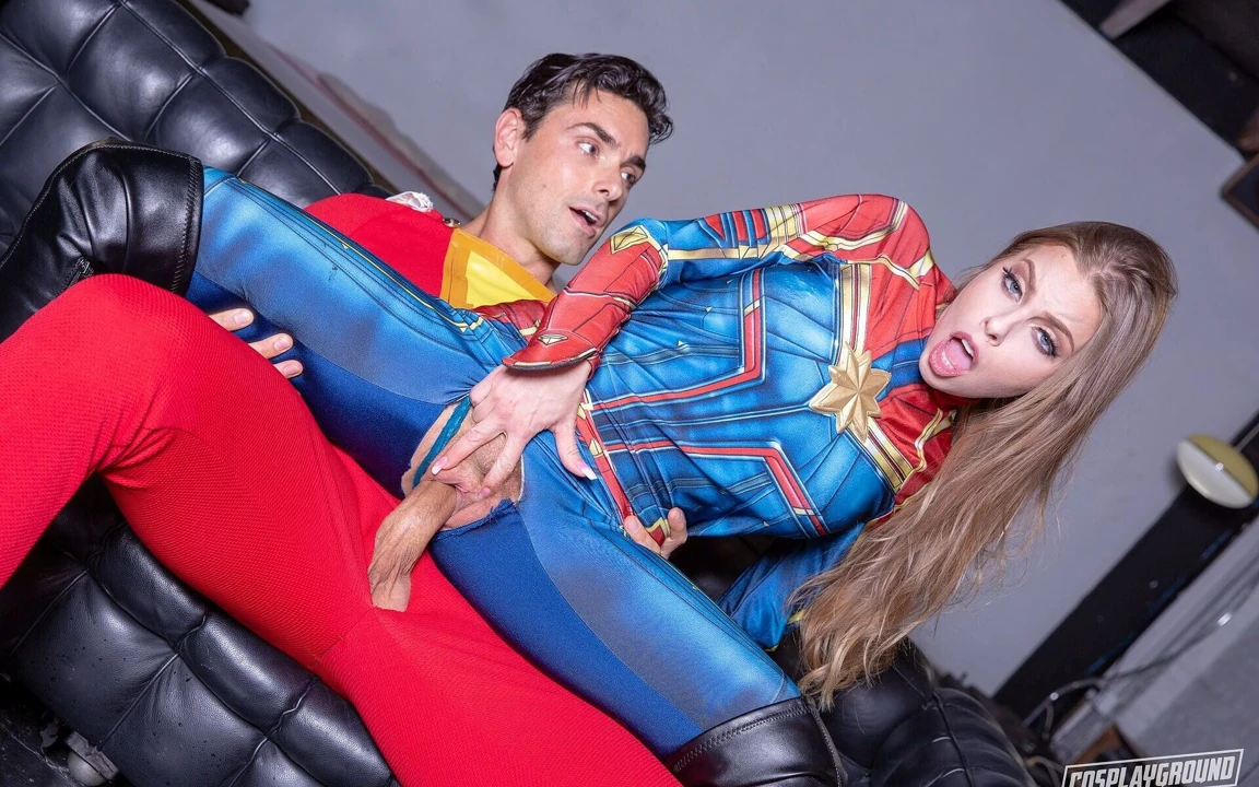 Britney Amber ve Ryan Driller iki kaptan harikayı sert bir sikiş için bir araya getiriyor