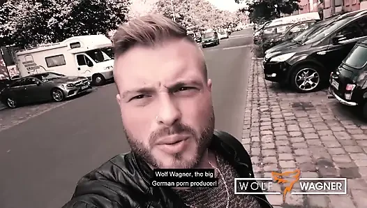 Kevin White ve HarleenVan Hynten Berlin'de açık havada seks sırasında çıldırdı! WolfWagner