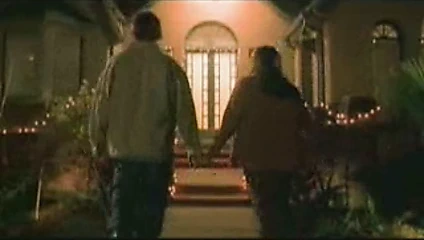 Çıplak değil ama komik