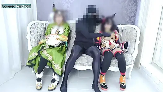 Cosplay yetişkin kadın iki partnerle üçlü seks grup sahnesi