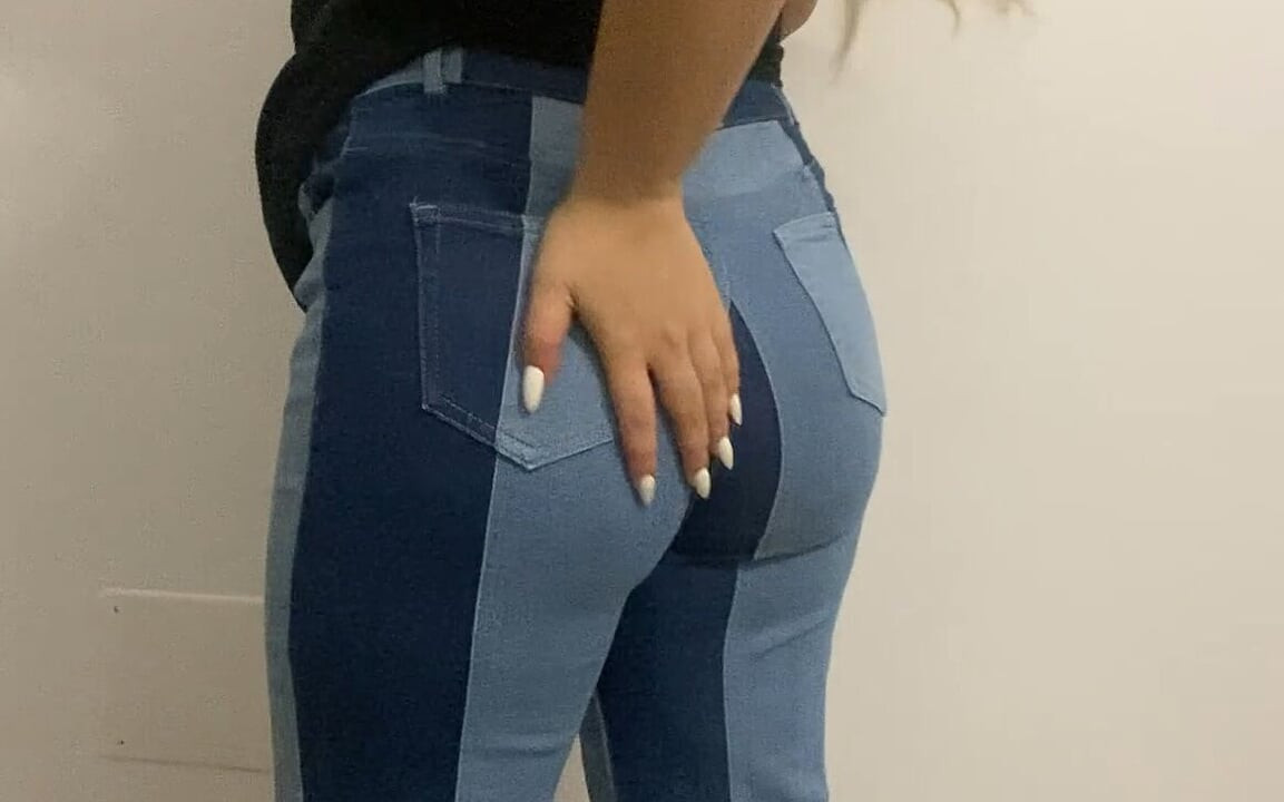 Farting in Tight Blue Jeans