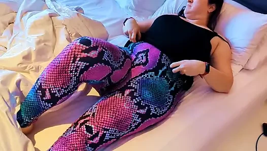 Ateşli evli kadın kocasını Vacaton'da azdırıyor ve kilitliyor