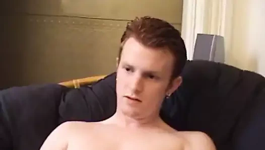 Düz patenci vahşice mastürbasyon yapıyor