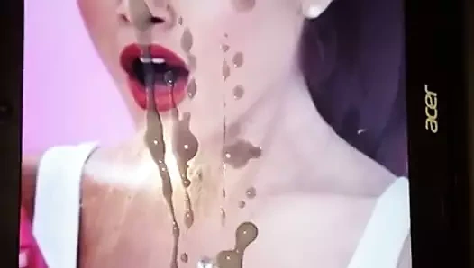 Ariana grande boşalma anısına