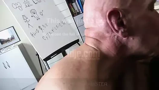 Asya okul kız ağzına eski öğretmen cumshot alır