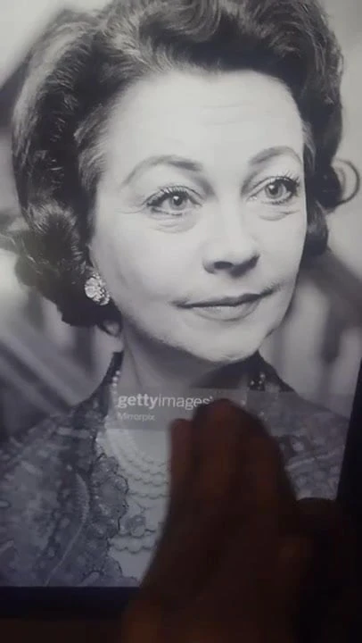 Vivien leigh boşalmak üzerinde haraç