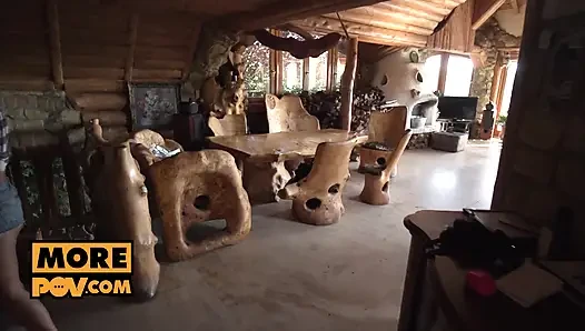 Bakış açısı - götlü Ukraynalı fahişe Daphne Klyde'yi sikiyor