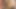 İri göğüslü orta yaşlı seksi kadın tek başına oyunda büyük göğüslerin ıslak damladığını sağıyor