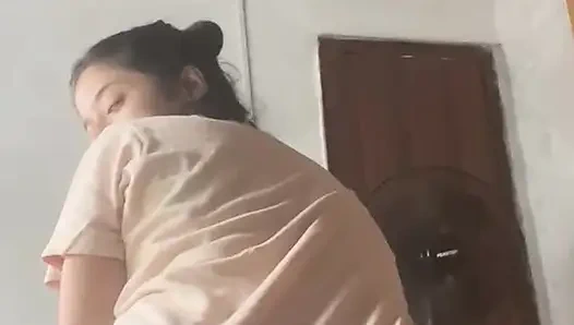 Selene çok ateşli bir şekilde geri dönüyor