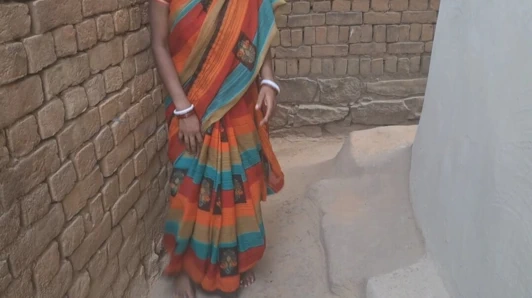 Ateşli Hintli teyze kendi üvey oğluyla seks yapıyor