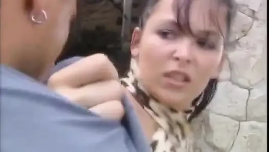Sperm sarhoşu kadın, açık havada vahşi seks!