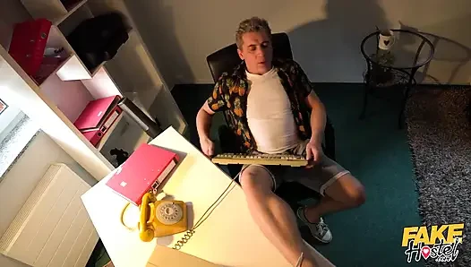 Выключи это, и я включу тебя