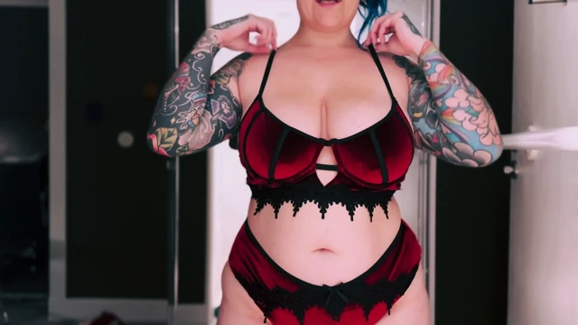 Curvy British MILF Tries On Sexy SHEIN Lingerie Tattooed & Busty PART TWO