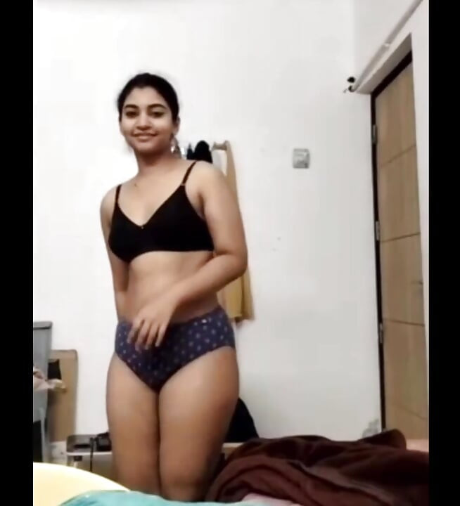 18 YEAR virgin GIRL WITH