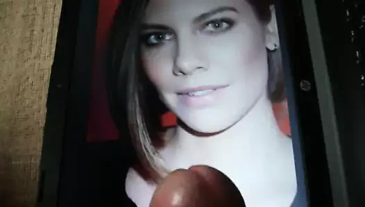 Lauren Cohan'a saygı duruşu