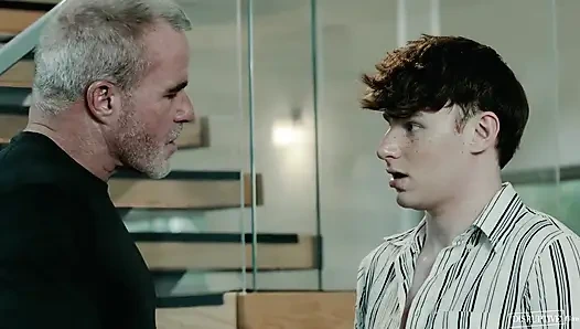 Yıkıcı filmler - Dale Savage nankör üvey oğlu Eric Charming'ten küstahlık yapıyor