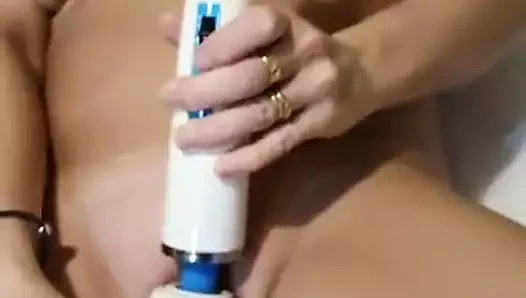 Maureen, seksi İskoç orta yaşlı seksi sürtük