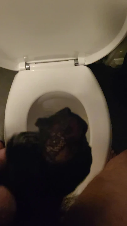 Подруги кружевные трусики