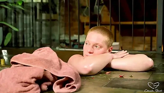 Olive Gee, Felina Fox ile çiçek heyecanı