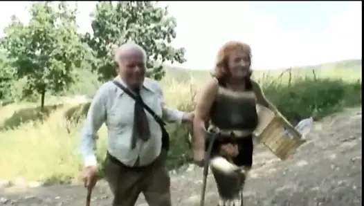 Video 4. #büyükanne #büyükanne #büyükbaba #yaşlı adam