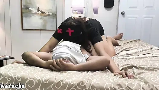 Geleneksel masaj fantezi masajı büyük memeli yağ masajı vücuduna