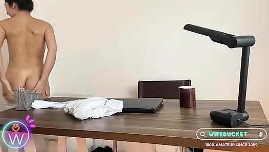 Ofiste Aldatan Evli Kadın