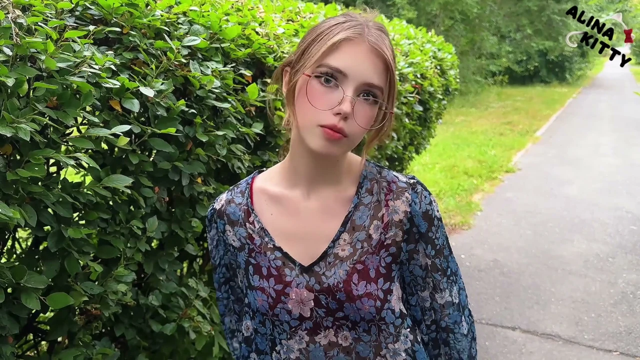 Student Girl Just Wanted Help with Her Grade – But the Professor Gave Her More Than That