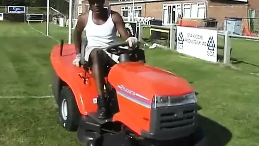 Big Omar's British Adventures: Bitch Inspection (2002)