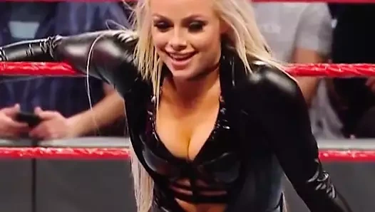 Liv morgan - siyah kanarya gibi giyinmiş, wwe raw 1-27-2020