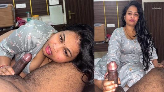 Azgın üvey kız kardeş bütün gece kesintisiz chudai'nin mastürbasyona katılıyor