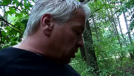 Dövmeli Kaslı Adam Itaatkar Sarışın Orta Yaşlı Seksi Kadını Sert Anal Ve Vajinal Dölleme Taşana Kadar Sikiyor!