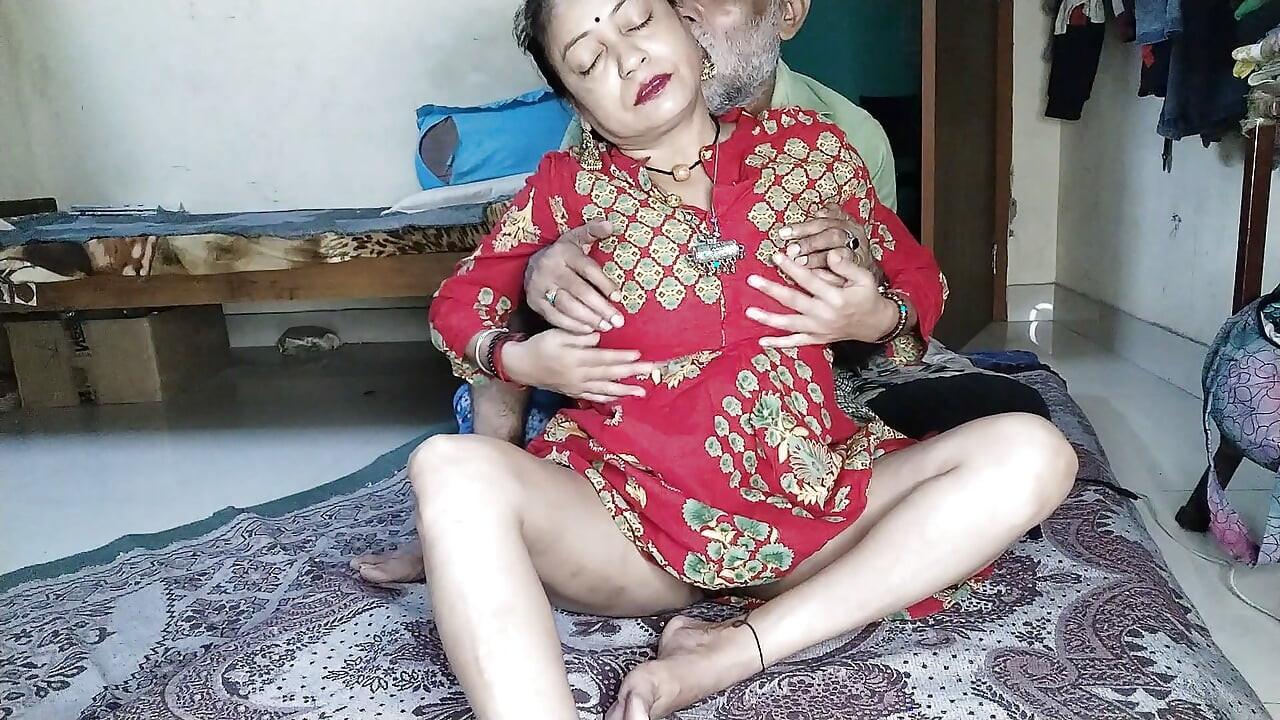 Ev matı seksi'nin kadınları ev sahibini sert emiyor