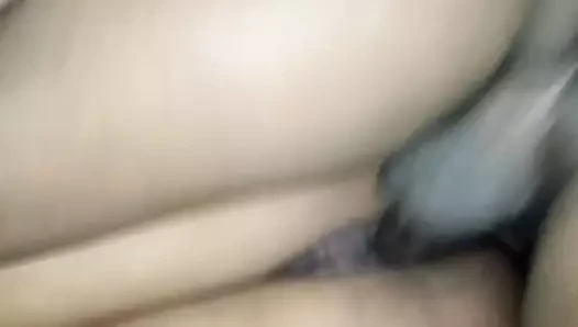 Genç amcık dev büyük zenci yarağına karşı