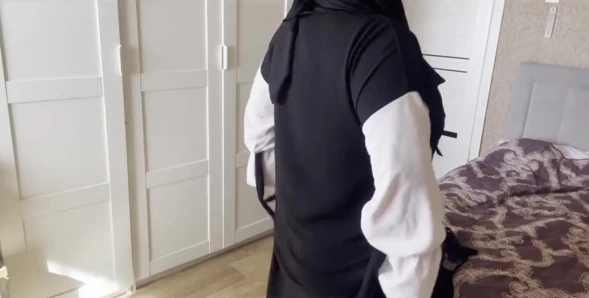 Suriyeli orta yaşlı seksi kadın külotlu çorap buldu ve çok ıslak geldi, kahretsin, oh evet