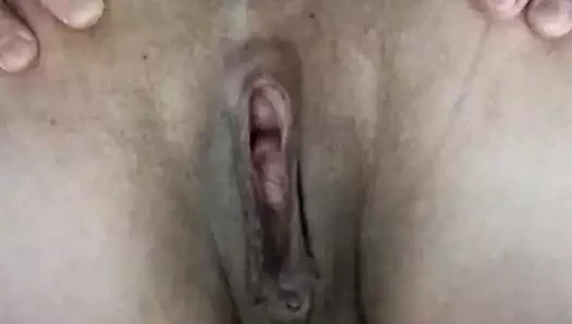 Ofiste aç deliklerimi besliyorum