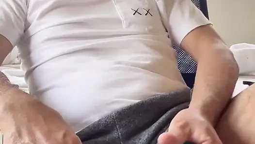 Ne olduğunu anlayamadan onunla oynuyorum