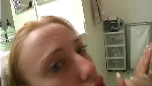 Tiana lynn her kızın olması gerektiği gibi yarak emiyor