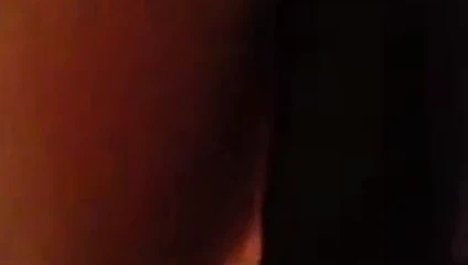 Büyük zenci yarağı dildoya biniyor